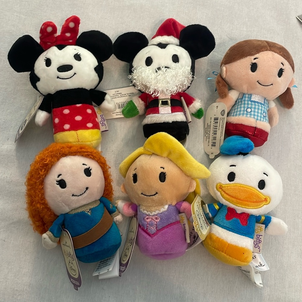 NWT 6 Hallmark Itty Bittys 4.75" Disney